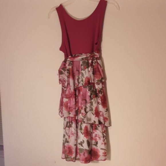 Fuschia Girls dress - Picture 3 of 3